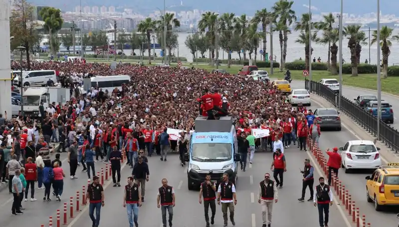 İzmir'de Grev Süreci 4. Güne Taşındı: Eylemlerde Son Durum Ne?