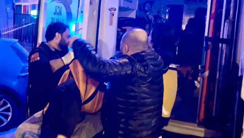 Aile İlişkilerinde Tiyatro: Oğul, Tartıştığı Babasını Silahla Vurdu
