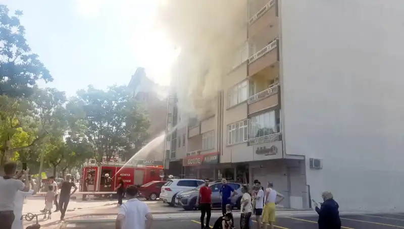Yangınla Uyanan Gençler: Hastaneye Kaldırıldılar, Korkunç Olayın Ayrıntıları