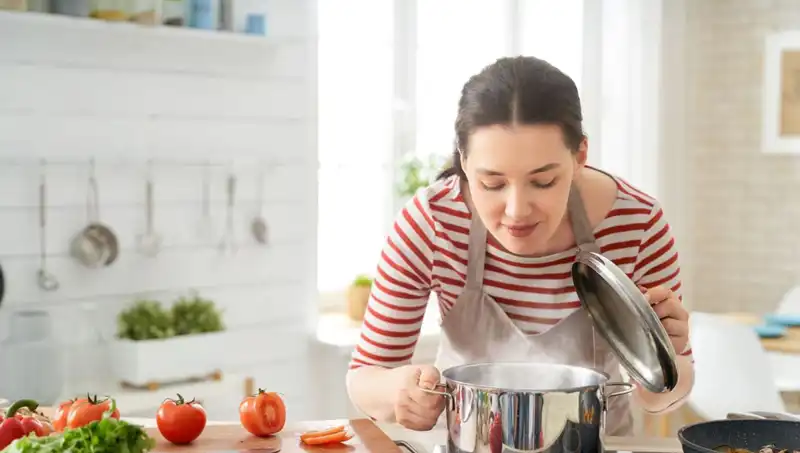 Yemek Hazırlarken Yapılan Ölümcül Hata: Uzmanlar Uyarıyor!