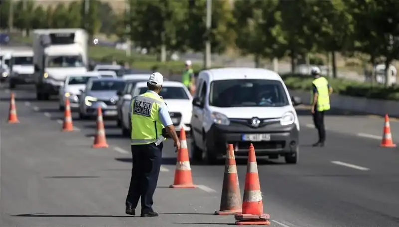 Yüzlerce Araçla Tüneli Kapatan Protestocuların Eylemi Neydi?
