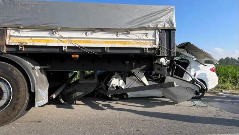 Sakarya'da Feci Kaza: Hayatını Kaybeden Genç Üniversite Öğrencisi