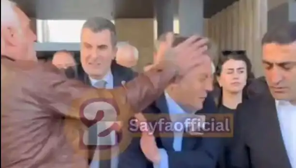 Özgür Özel’in AKM Çıkışında Yaşadığı Fiziksel Saldırı Olayı