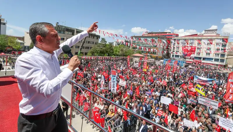 Özgür Özel: Terör Örgütü Silah Bıraksın, Biz Destekliyoruz!