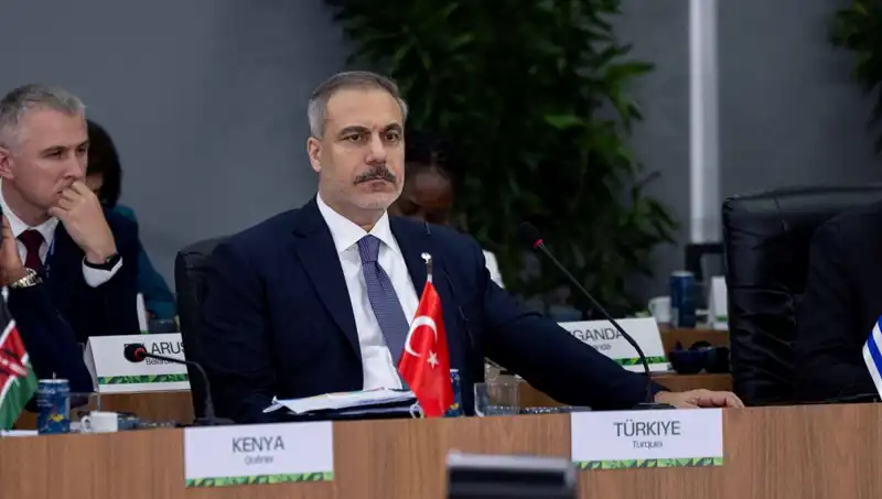 BRICS Zirvesi'nde Bakan Fidan'ın Yapay Zeka Açıklamaları Dikkat Çekti