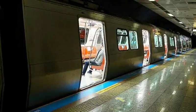 İstanbul Muazzam Bir Uygulama ile Metro Duraklarını Kapatıyor!