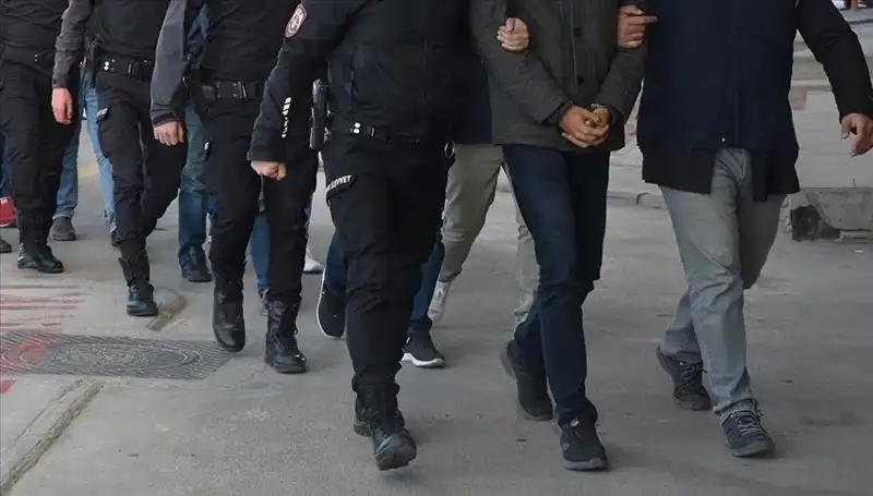 Ankara Merkezli DAEŞ Operasyonları: 7 İlde 27 Gözaltı Kararı