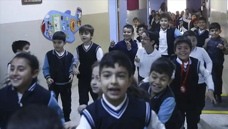2025 Okul Yılı Takvimi: Eğitim Dönemi Ne Zaman Başlayacak?