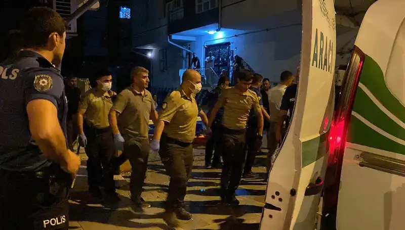 İğrenç Bir Cinayet: Kadın Eşini Katledip sonra İntihar Etti