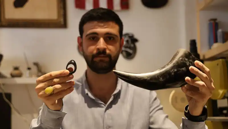Türk Savaşçıların Gizli Silahı: Manda Boynuzundan Yapılmış Ekipmanlar