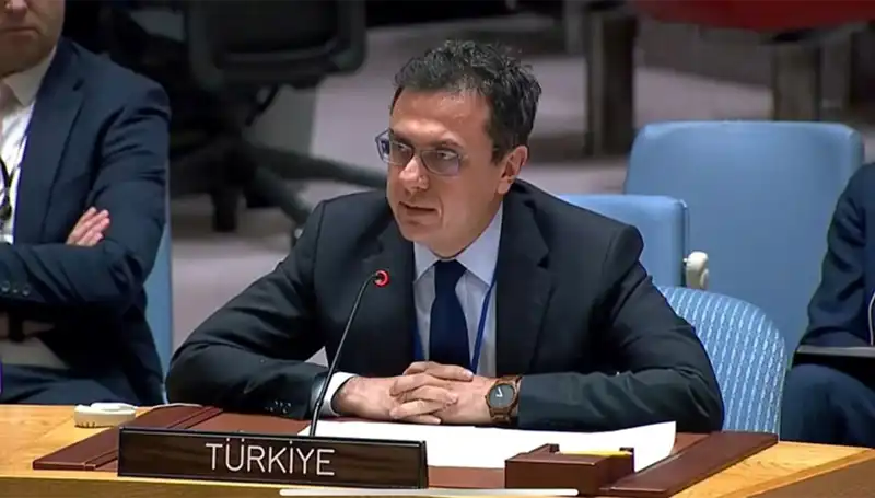 İsrail'in Suriye Üzerindeki Hava Saldırılarına Son Vermesi Gerekiyor