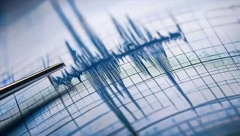 Ege Denizi’nde Korkutan Deprem: 3.3 Büyüklüğündeki Şok Hissedildi