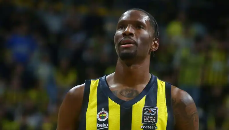 Nigel Hayes-Davis'in Yeni Takımı: Şampiyonluk Yolunda Karar!