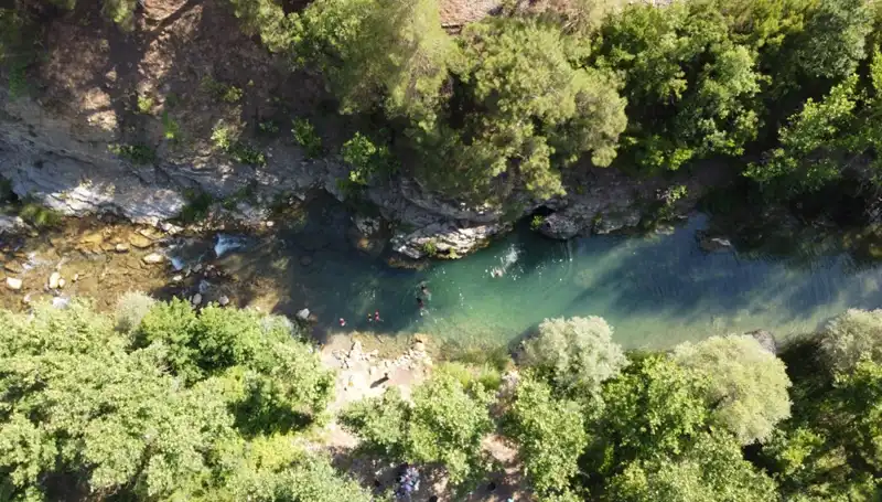 Adana'da Nem Sıcakları Bastırdı, Yaylalar Doğal Sularla Serinledi