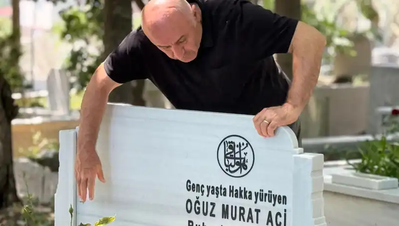 Aci Ailesinin Hüzünlü Babalar Günü: Anılar ve Hayal Kırıklıkları