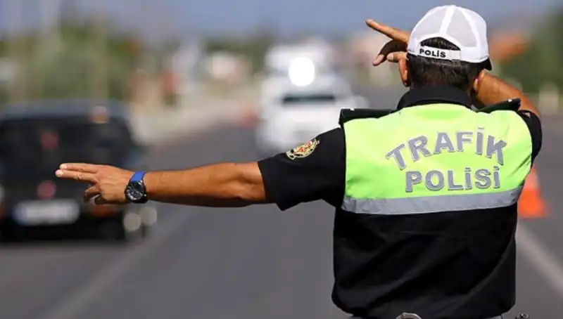 Isparta'da Yoğun Trafik Denetimi: 1 Haftada 1.593 Sürücüye Ceza Kesildi