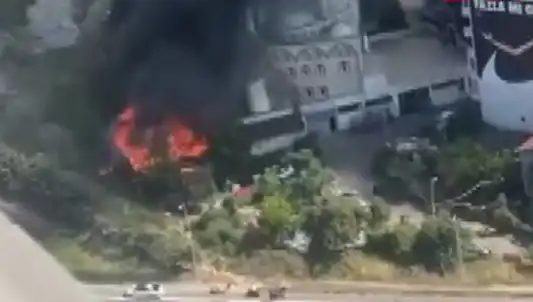 Kağıthane'de Korkutan Yangın: Dumanlar Gökleri Kapatıyor!